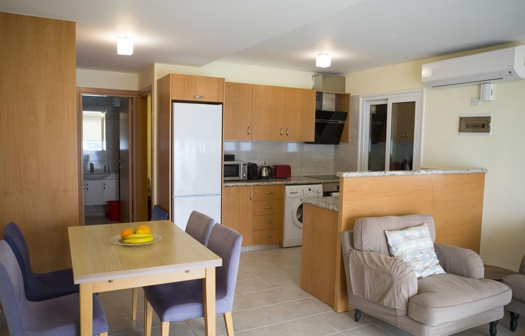 Ambelones Apartments Pissouri Exterior photo