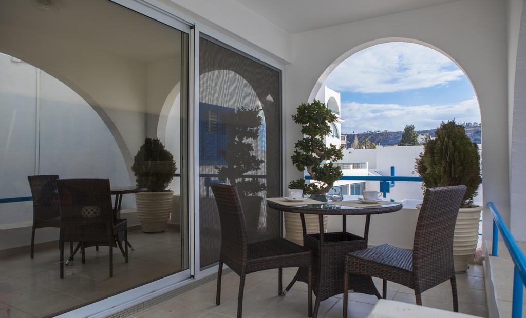 Ambelones Apartments Pissouri Exterior photo