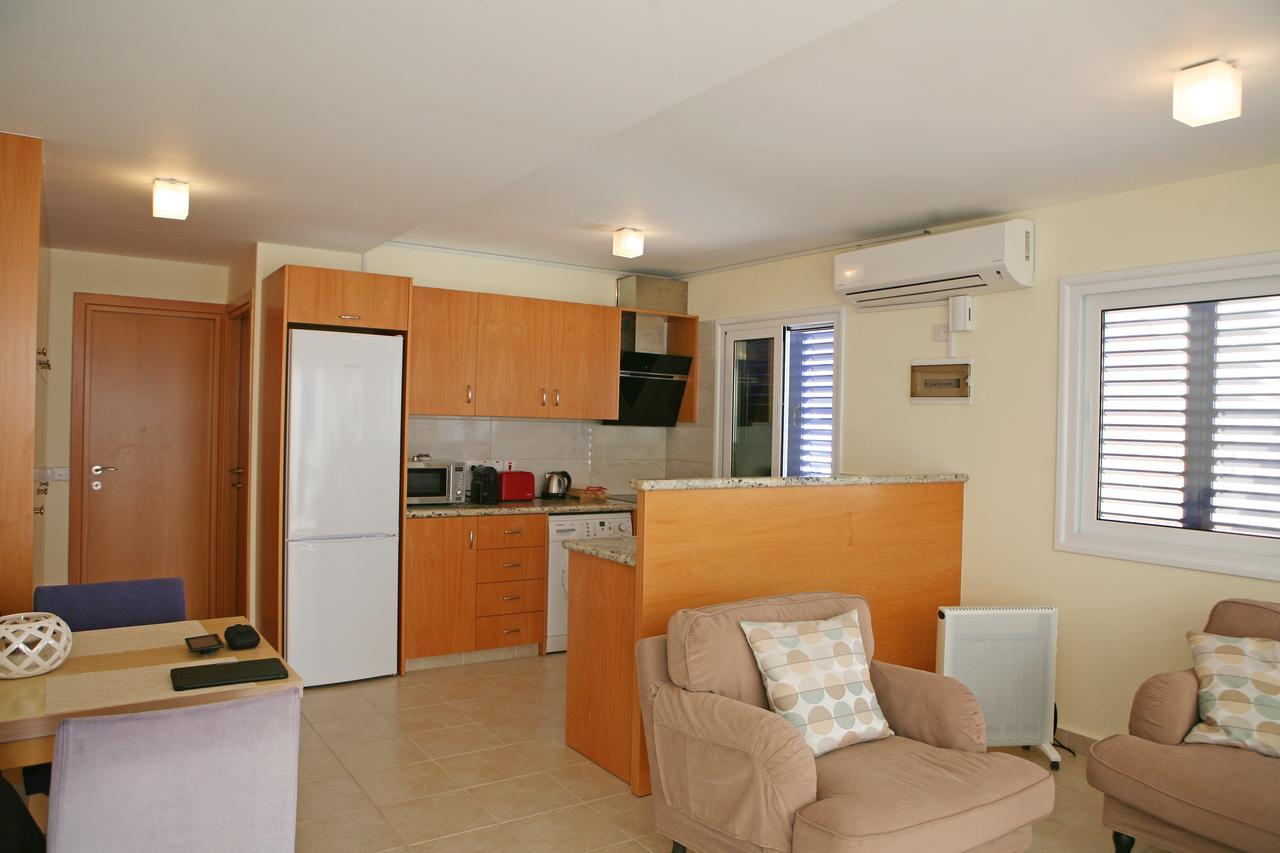 Ambelones Apartments Pissouri Exterior photo